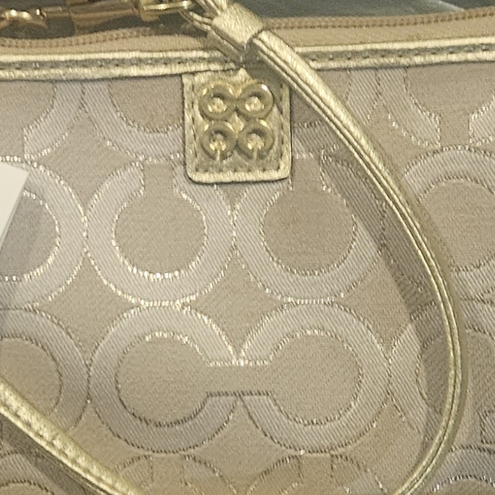 Brand New Coach Wristlet in the Box! - Picture 5 of 5
